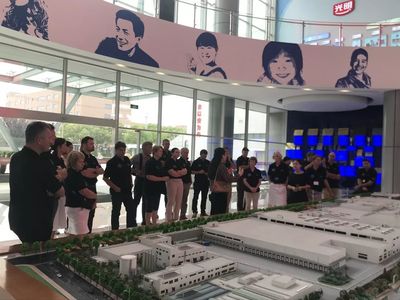 银蕨农场合作社农户股东代表团访问光明食品集团 深化合作，共谋预包装食品零售新篇章